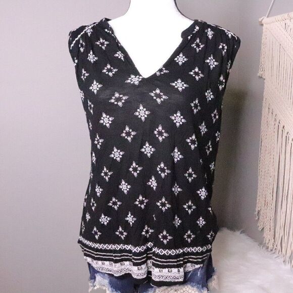 Lucky Brand | Boho Aztec Sleeveless Top Medium - Picture 2 of 8